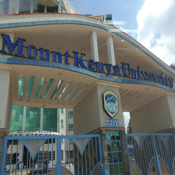 Sistema Solar de 60 KVA na Universidade do Monte Quênia